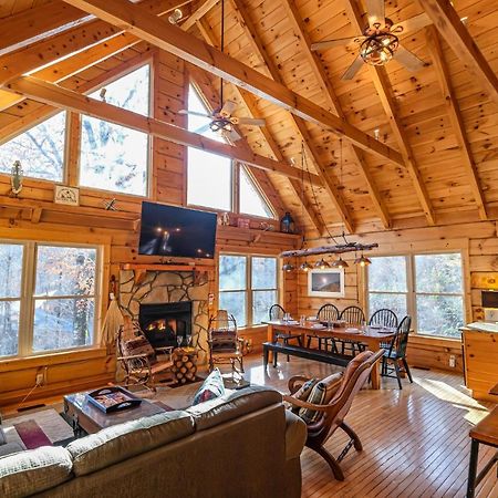Lazy Bear Lodge Гетлинбург Екстериор снимка