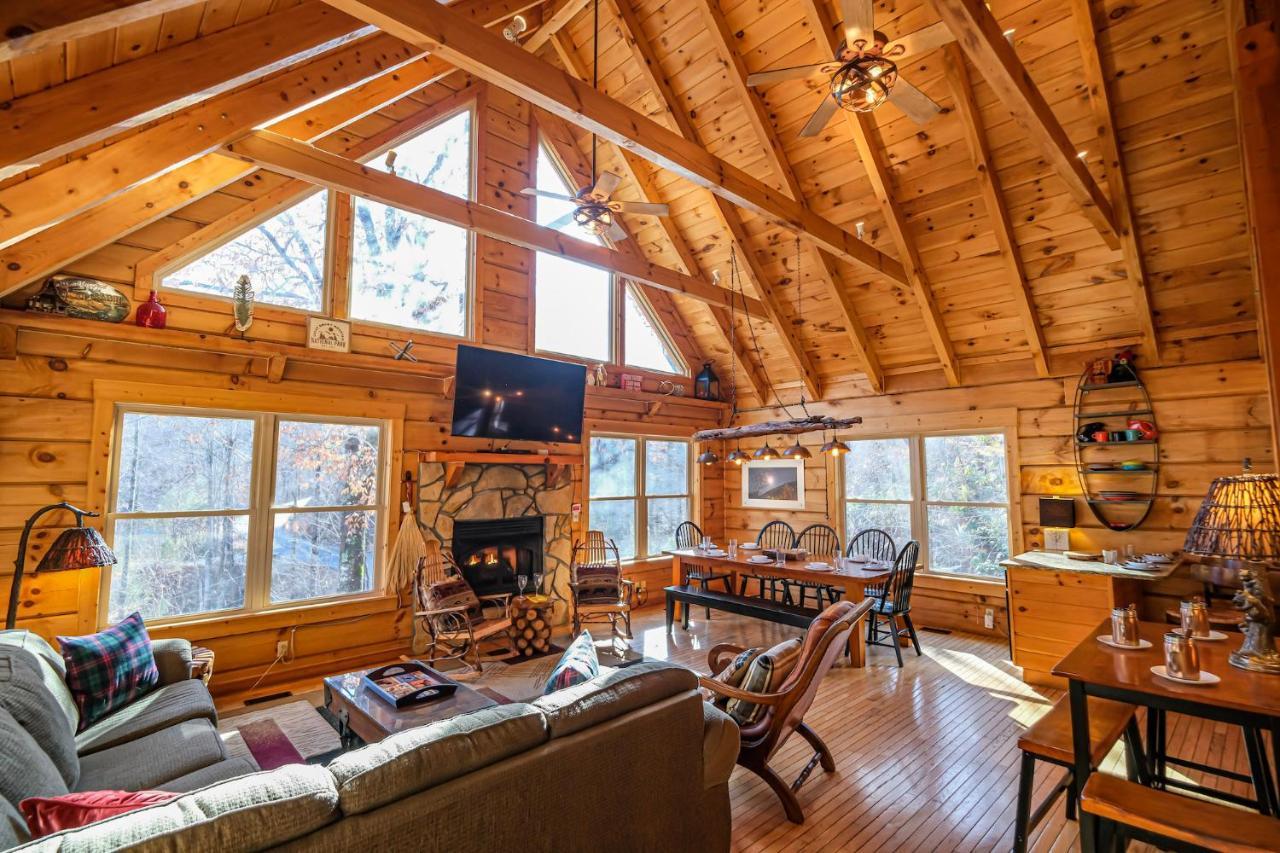 Lazy Bear Lodge Гетлинбург Екстериор снимка