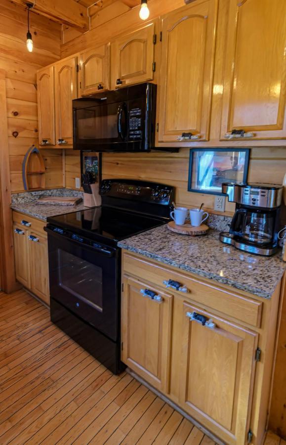 Lazy Bear Lodge Гетлинбург Екстериор снимка