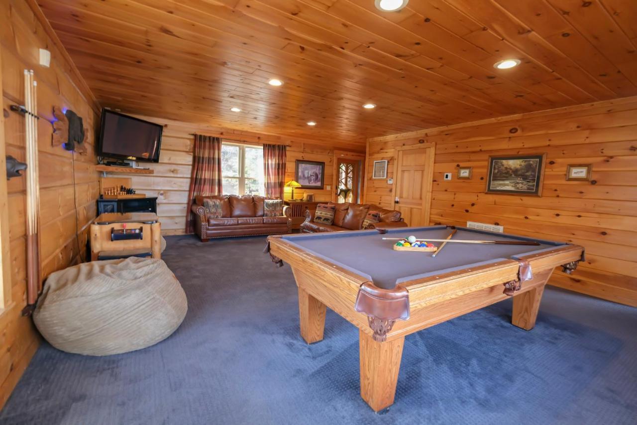 Lazy Bear Lodge Гетлинбург Екстериор снимка