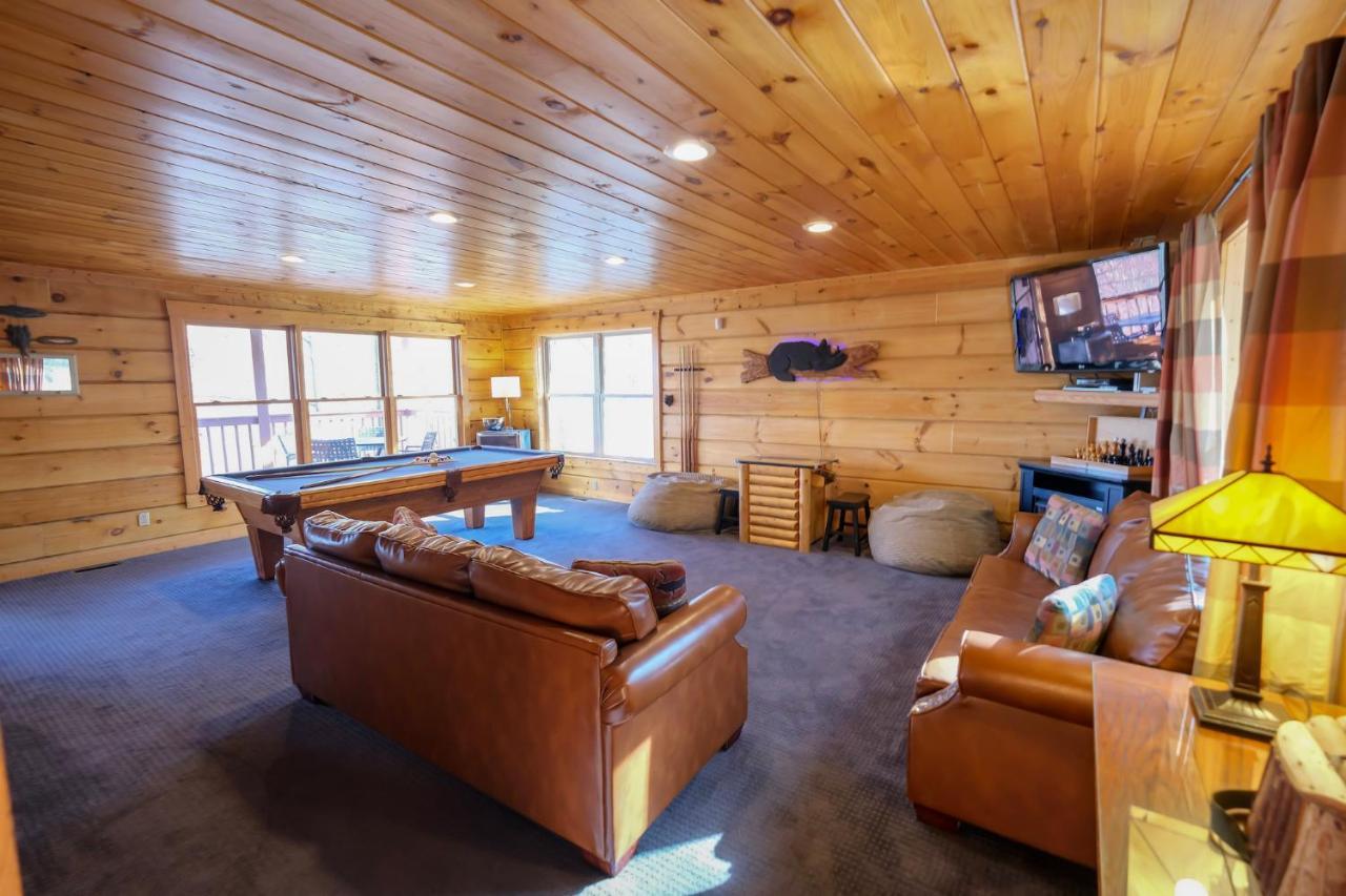 Lazy Bear Lodge Гетлинбург Екстериор снимка