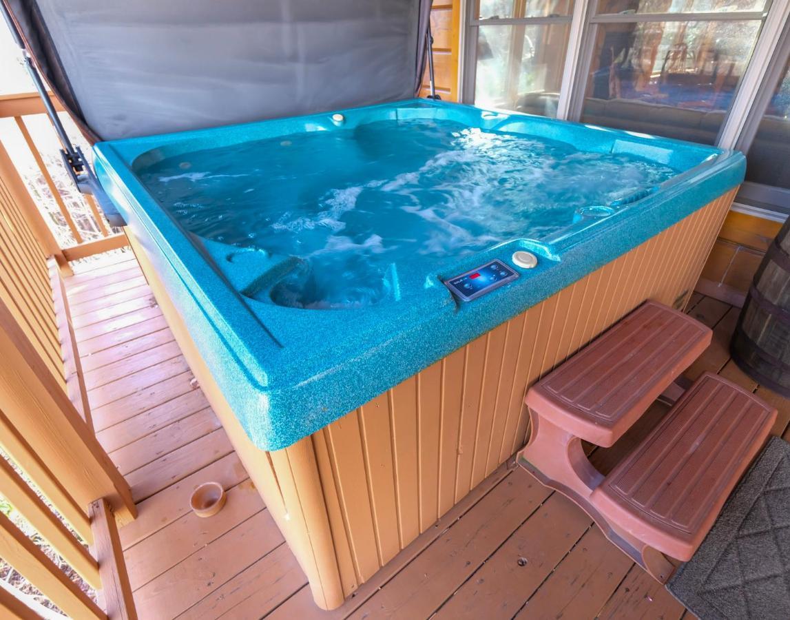 Lazy Bear Lodge Гетлинбург Екстериор снимка